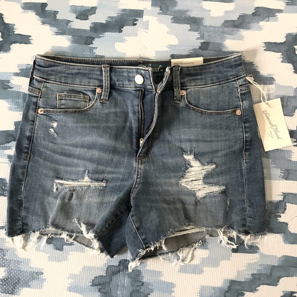 NWT Universal Thread destroyed denim shorts